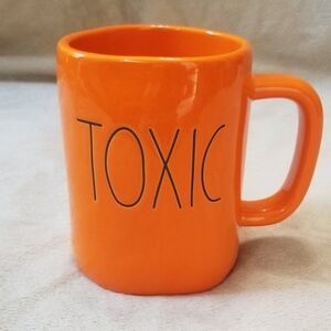 Rae Dunn Toxic Halloween Seasonal Holiday Coffee Mug. Solid Orange. NWT.